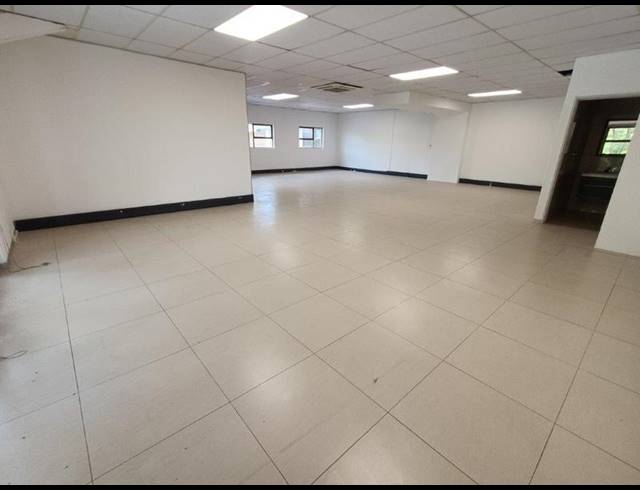 BUSINESS PROPERTY TO RENT IN HALFWAY HOUSE